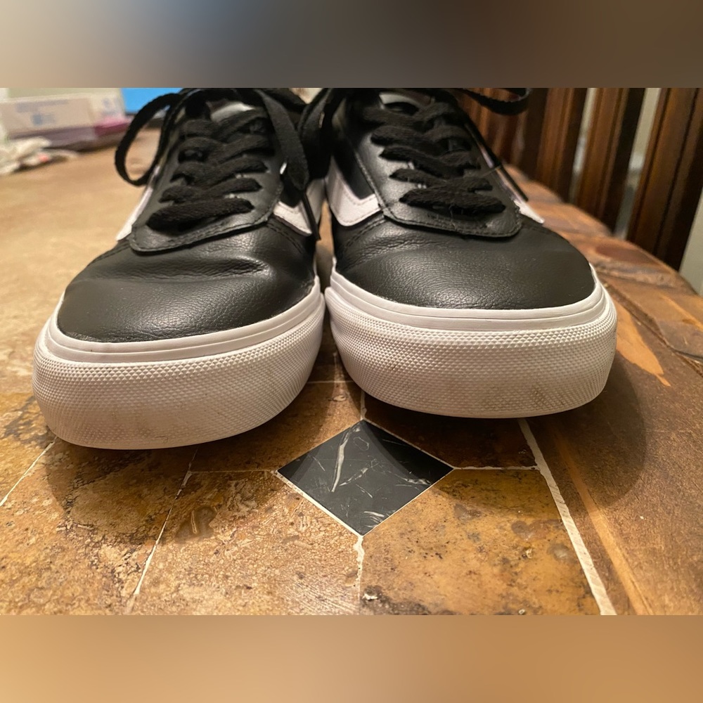 Vans - Picture 5 of 5